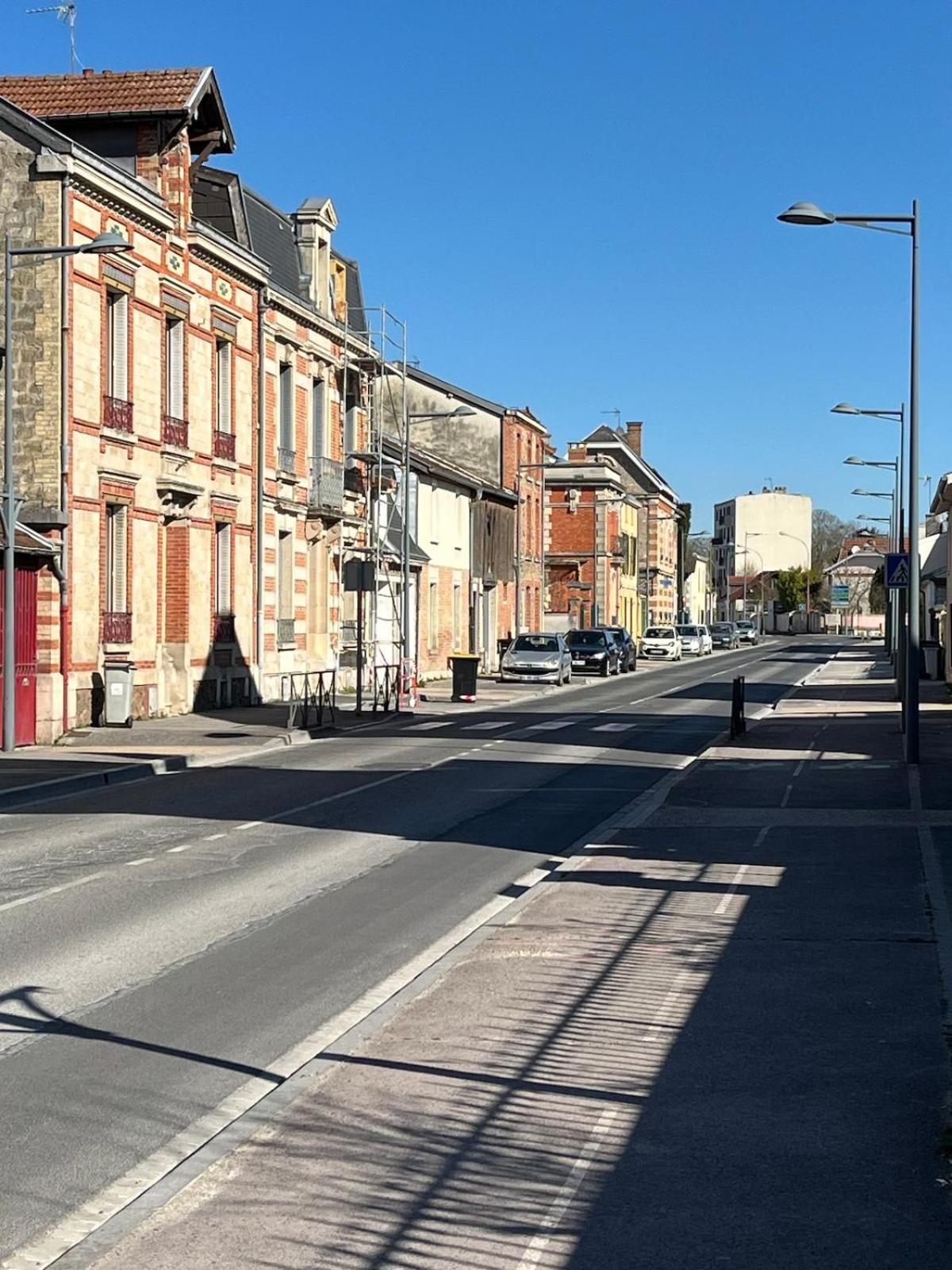 Maison Bien-etre Balneo Et Sauna Cosy Et Chaleureux Ferienhaus Châlons-en-Champagne